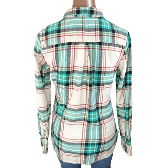 SOLD Woolrich XS Pemberton Plaid Long Sleeve Button Front Flannel Shirt - Picture 4 of 9